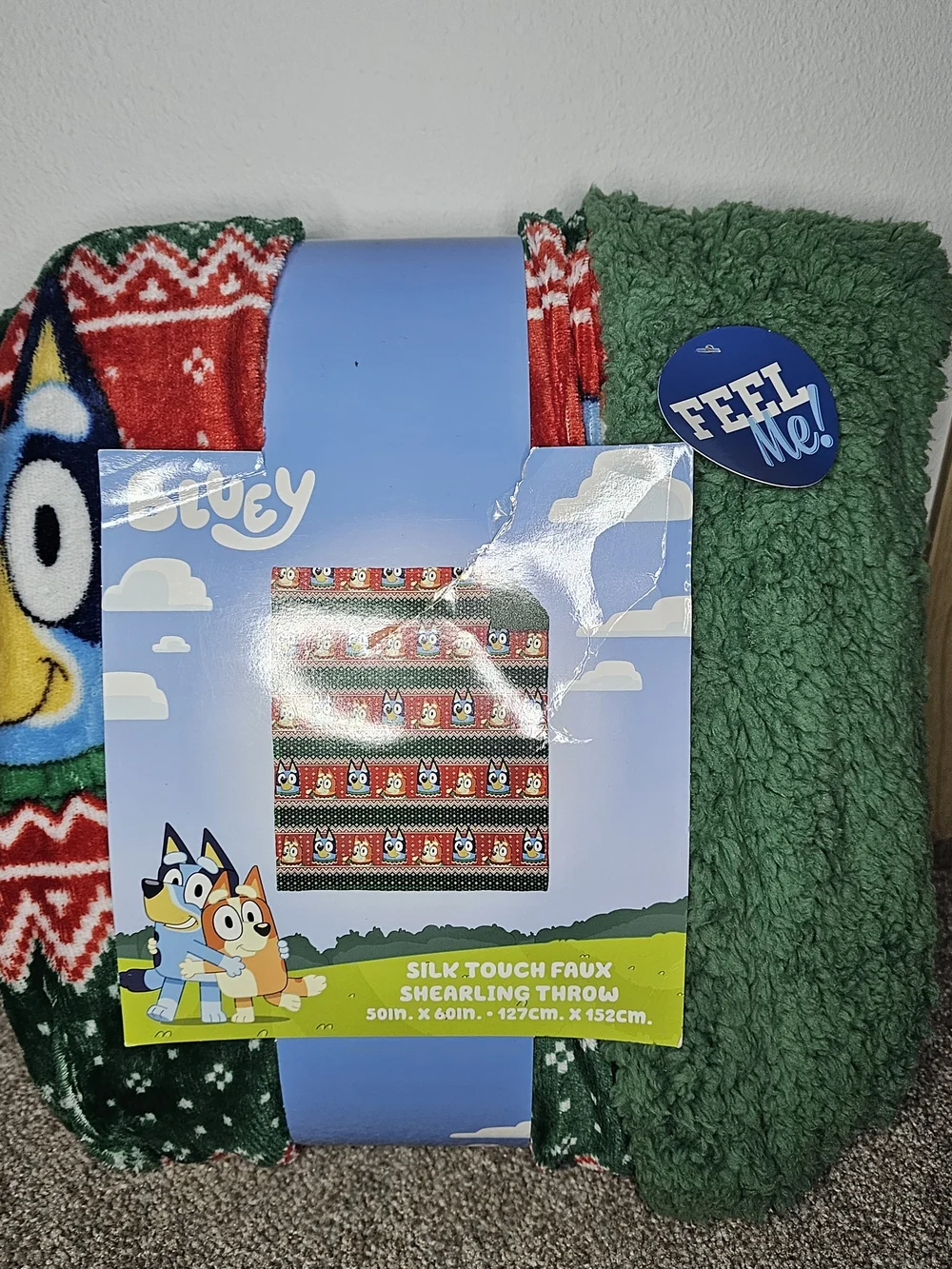Kids Plush Green & Red Holiday Throw Blanket